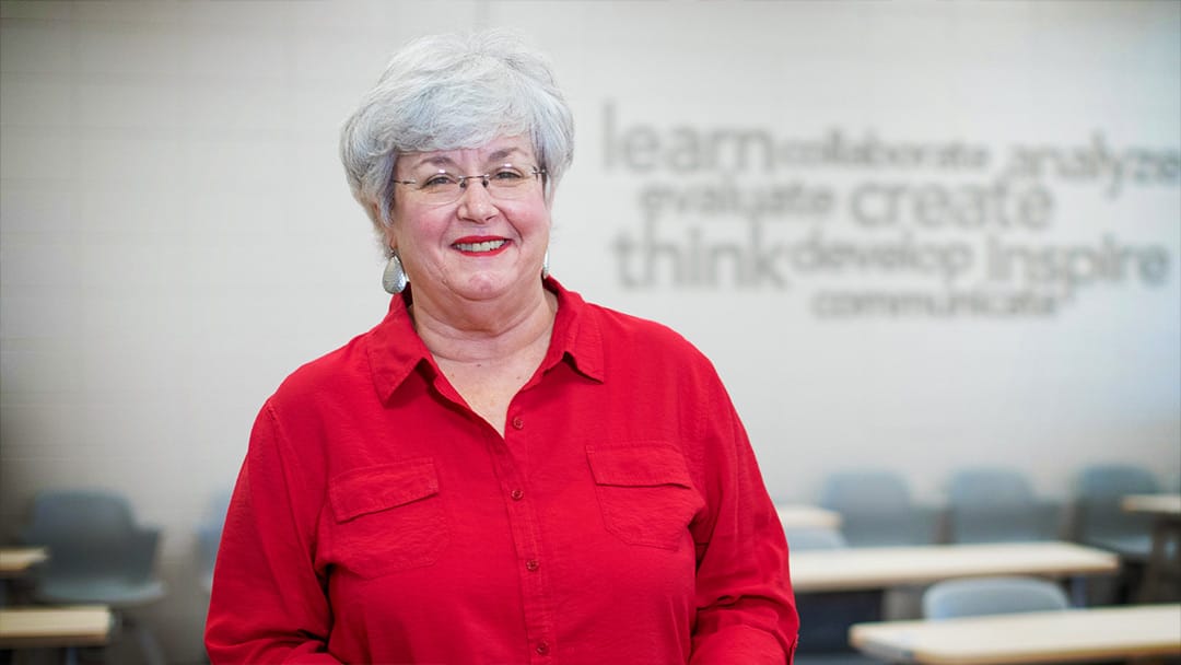 Hinds CC speech instructor uses old-school methods to train students for brave new world