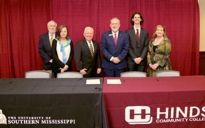 Hinds, USM sign Honors transfer agreement